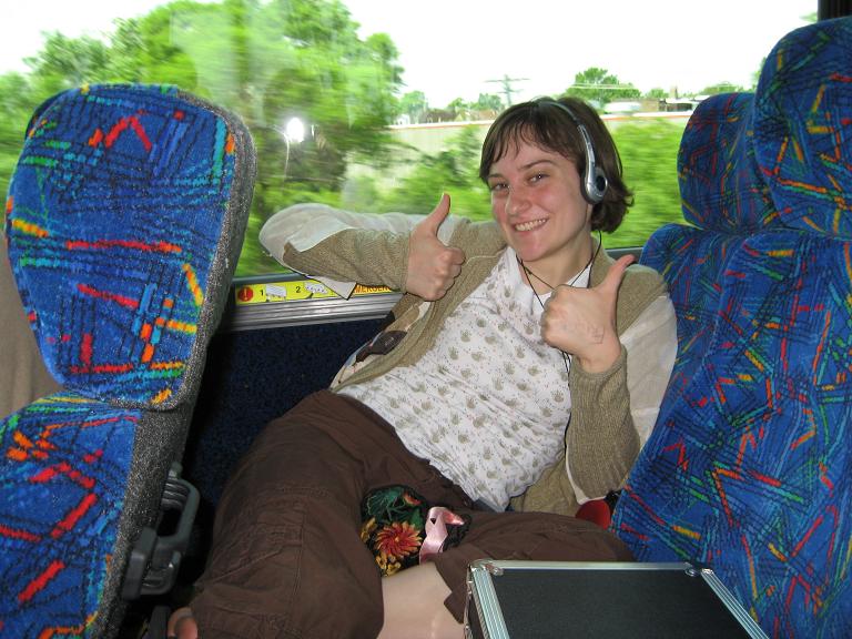 busgirl_thumbs